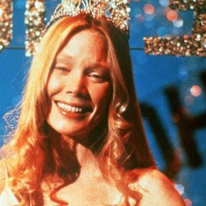 Meet your Posher, Carrie